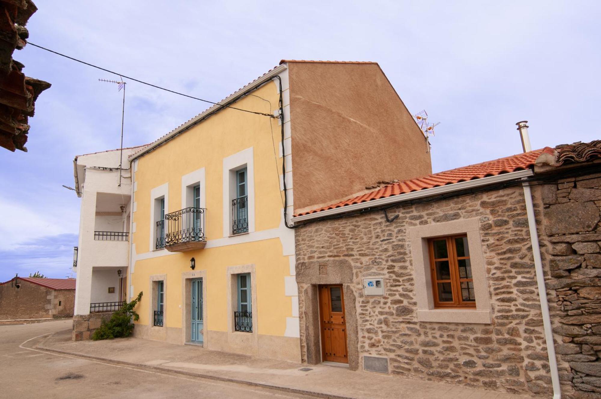 Willa Casa Amarilla Arribes Cerezal de Penahorcada Zewnętrze zdjęcie